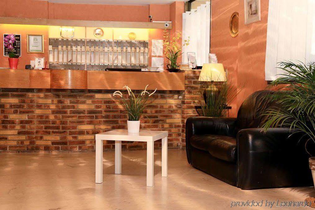 Hotel Paris Villette Hotel