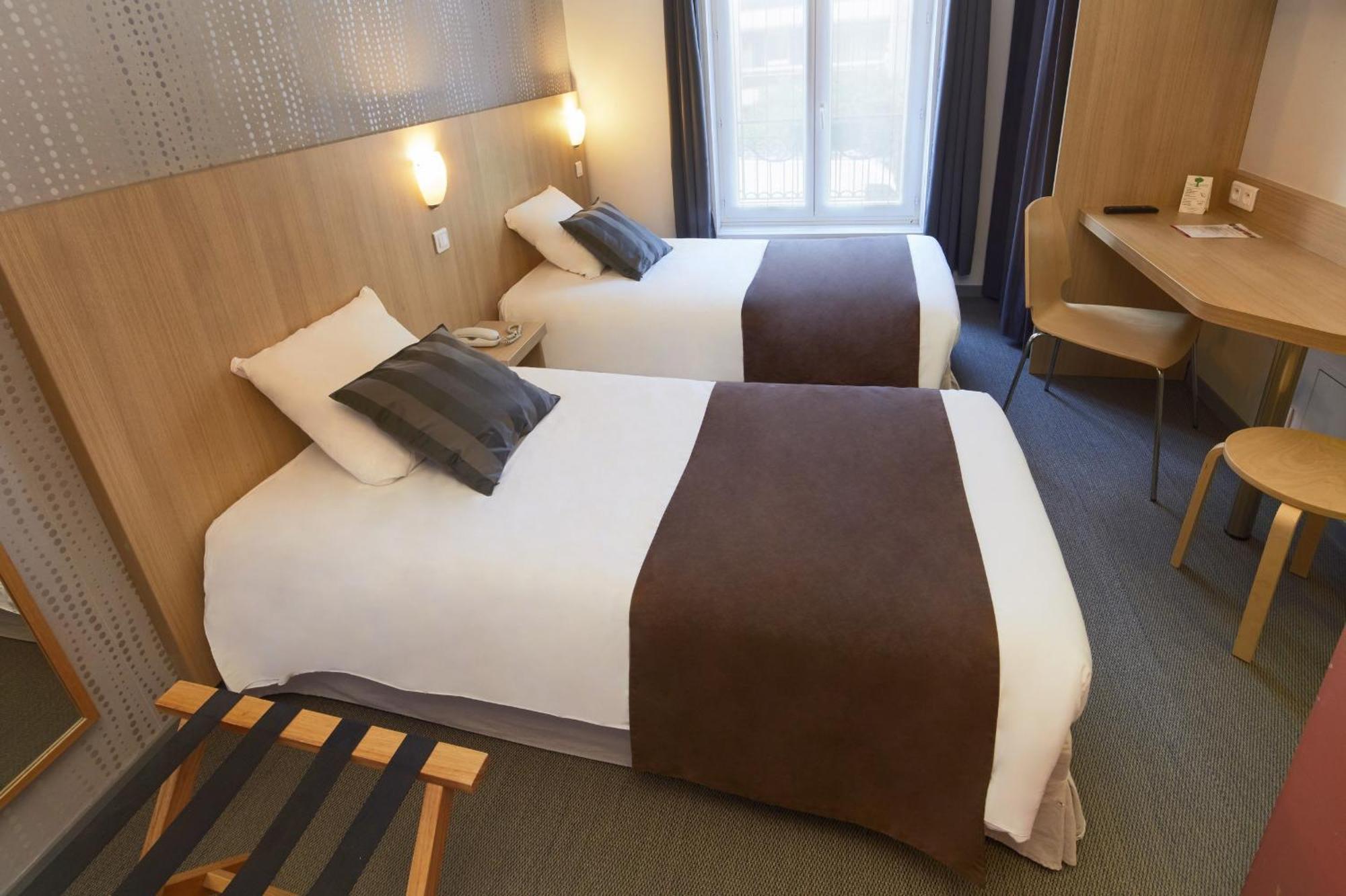 Hotel Paris Villette 3*