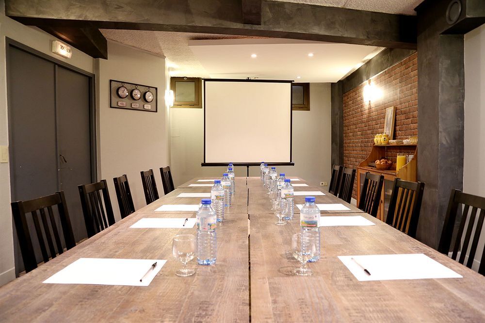 Hotel Paris Villette 3*